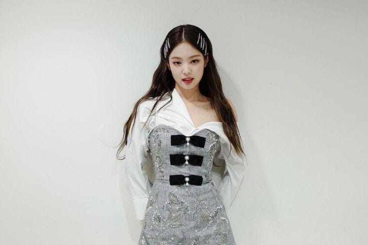 Instagram.com/@jennierubyjane
