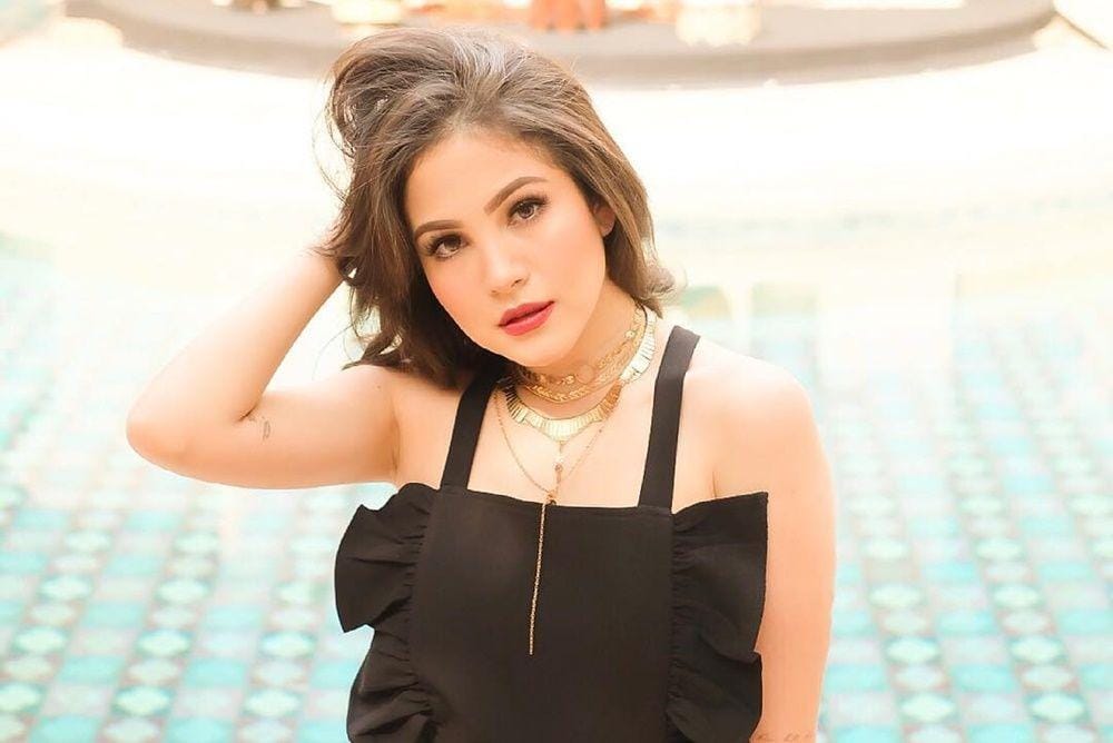 Instagram.com/paolatambunann