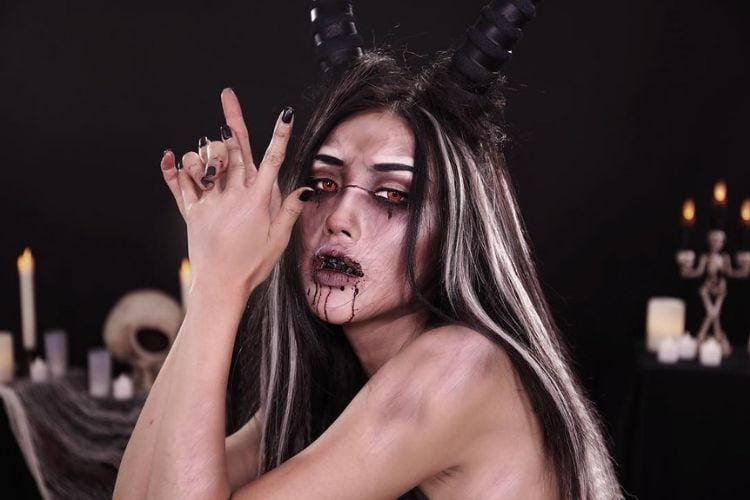 Instagram.com/@risabae_art