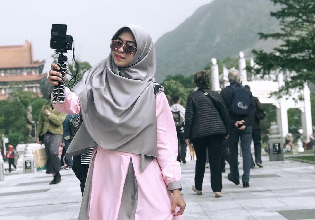 instagram.com/riaricis1795