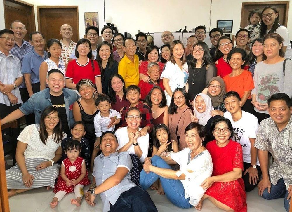 Instagram.com/ernestprakasa