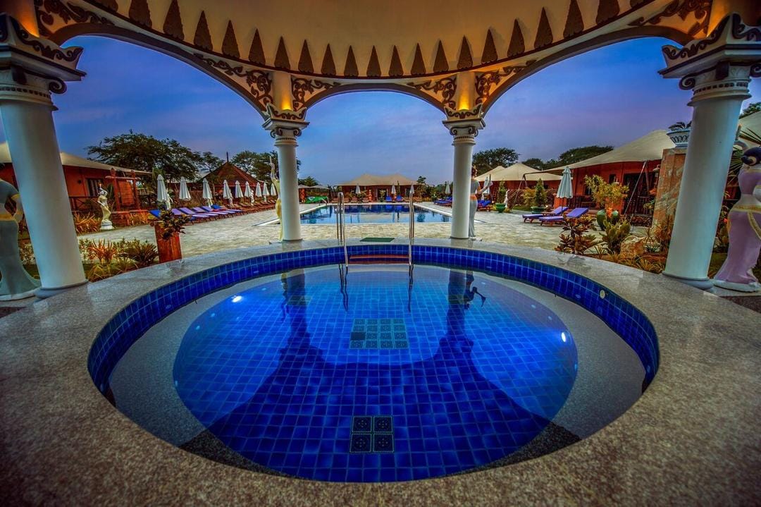 popbela.com/booking.com