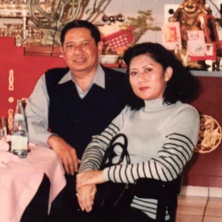 Instagram.com/aniyudhoyono