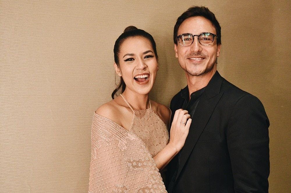 Melahirkan Anak Pertama, Simak Perjalanan Cinta Raisa dan Hamish Daud