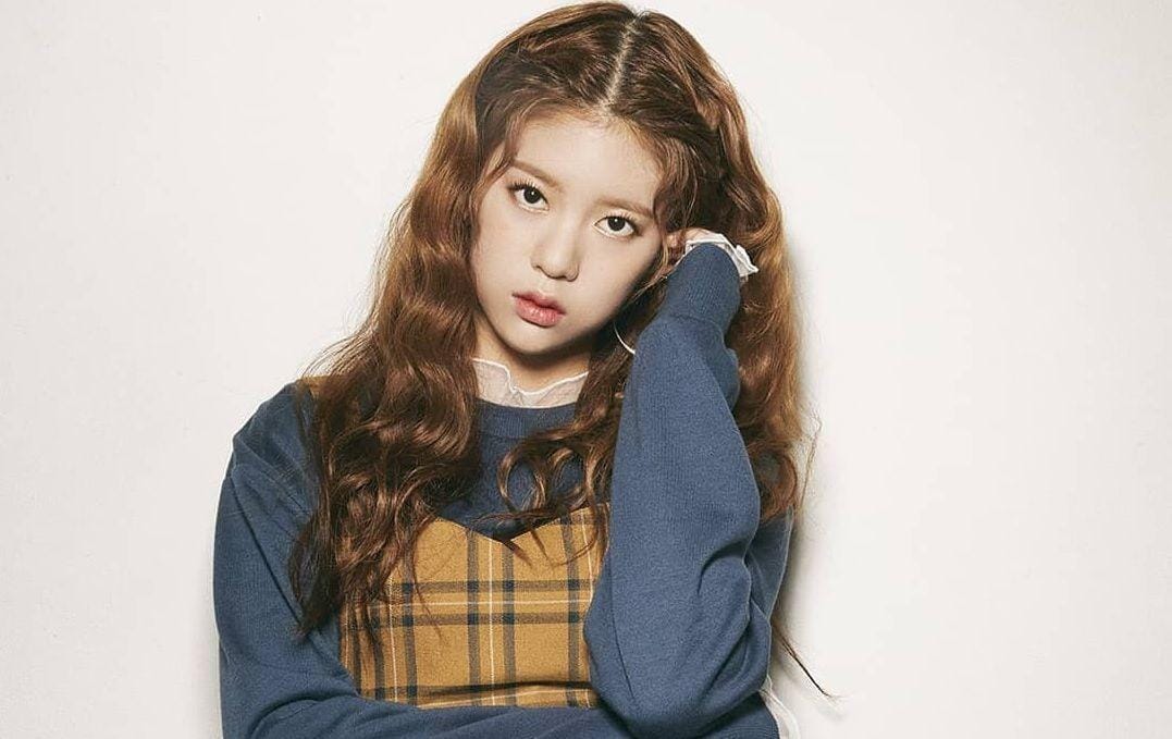 Resmi Berpacaran dengan Yunhyeong IKON, Ini Perjalanan Karier Daisy