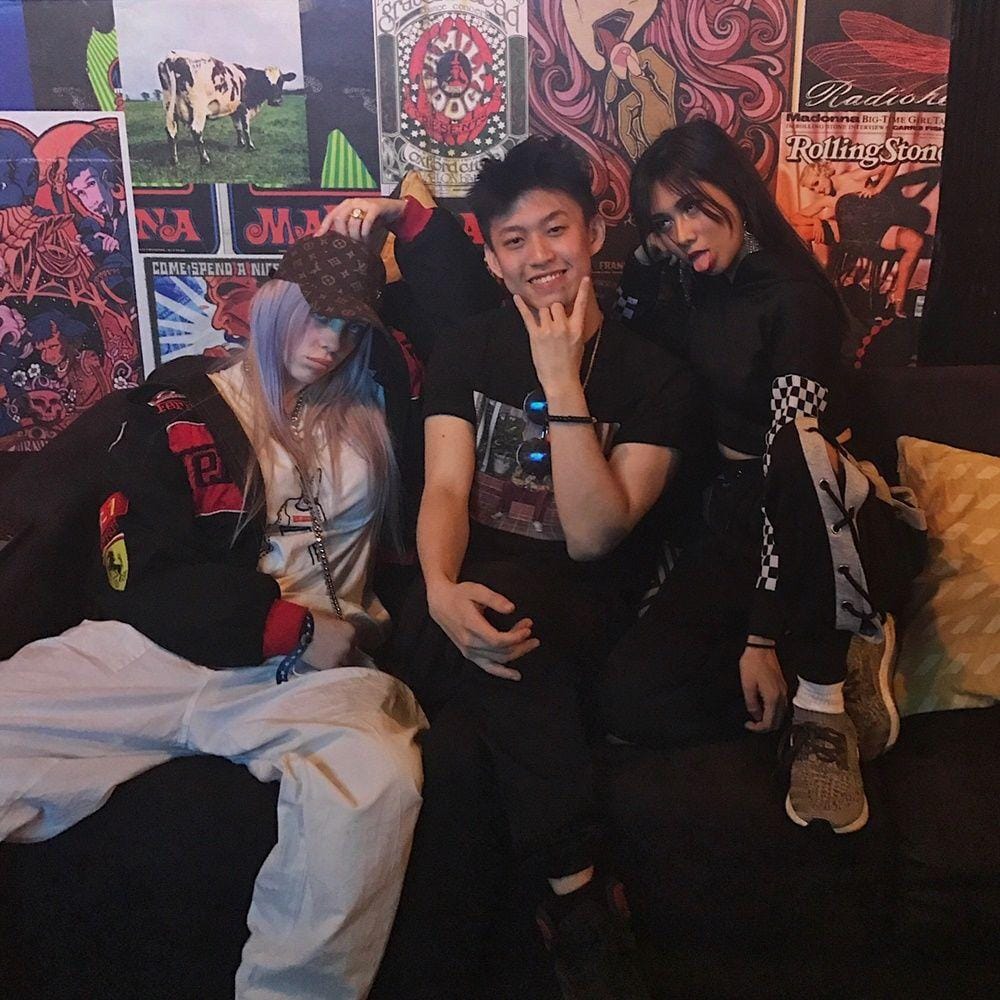 Instagram.com/nikizefanya