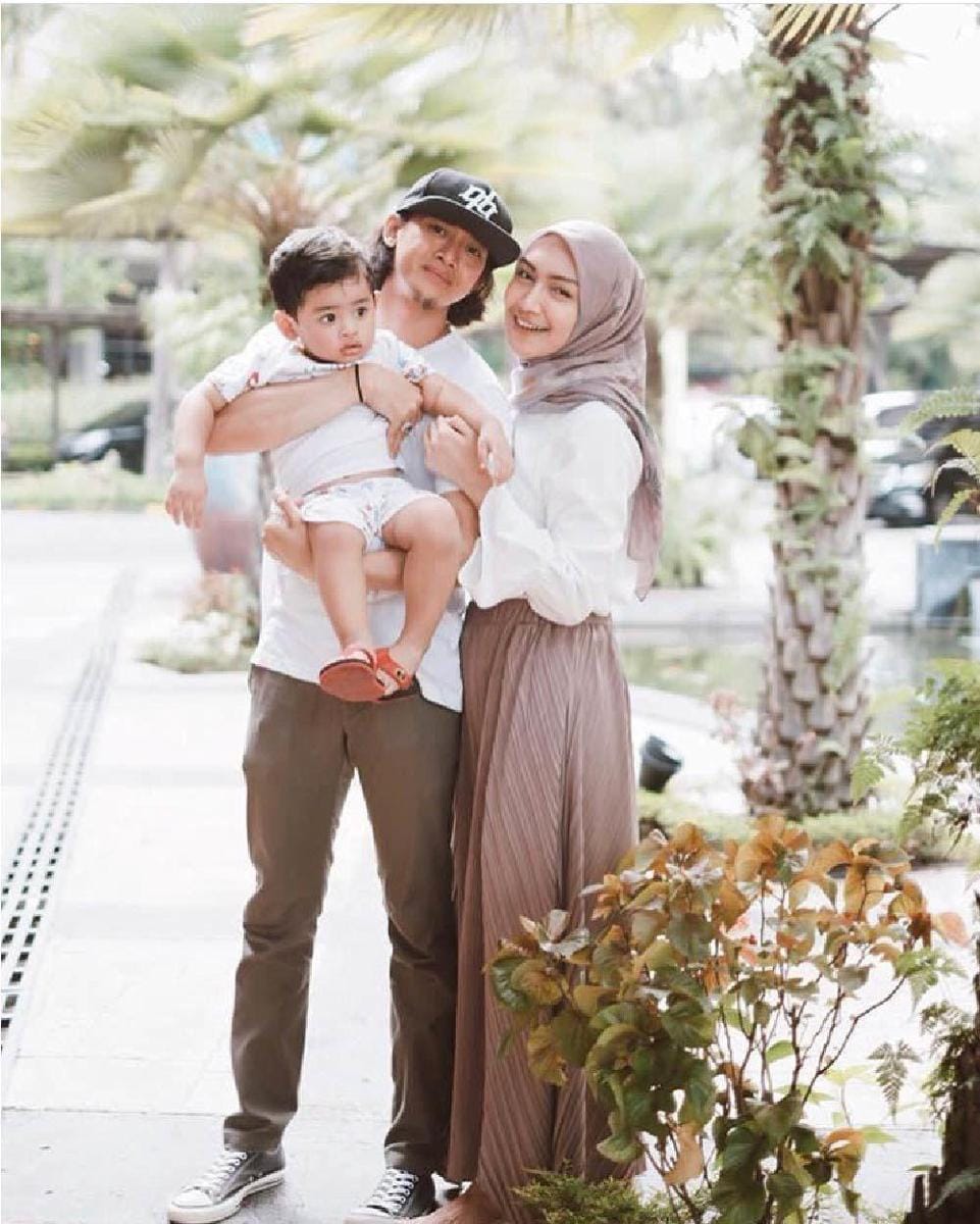 instagram.com/melodyprima