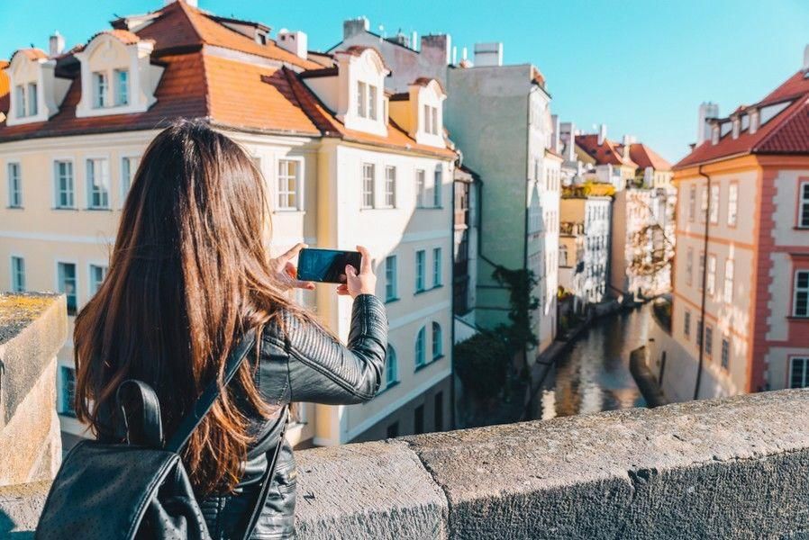 Shutterstock/Vera Petrunina