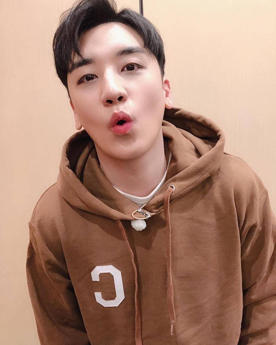 Instagram.com/seungriseyo