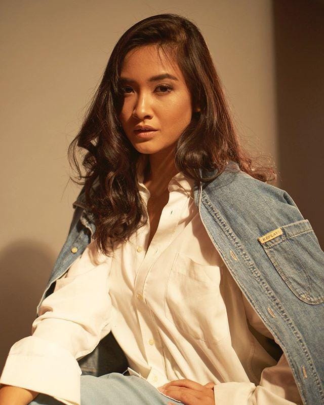instagram.com/nadyaarina