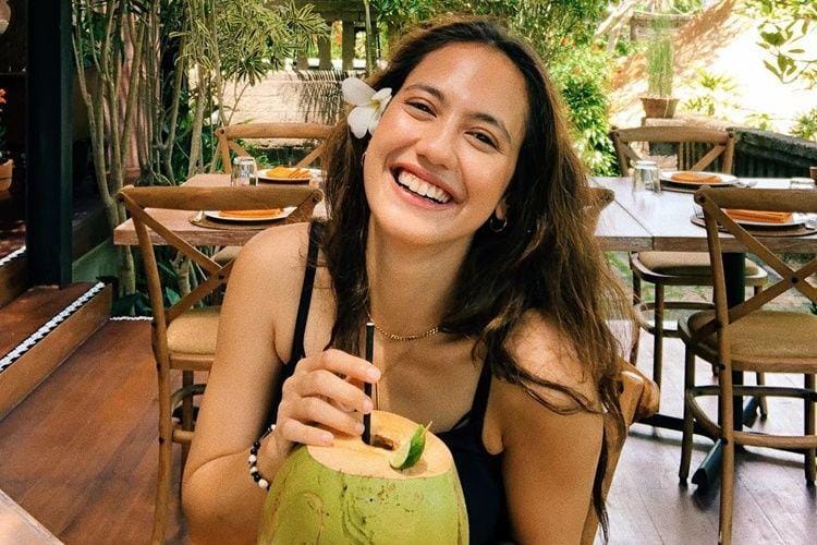 Instagram.com/pevpearce