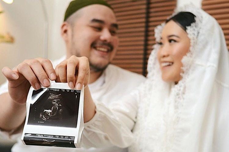 Instagram.com/radhini_