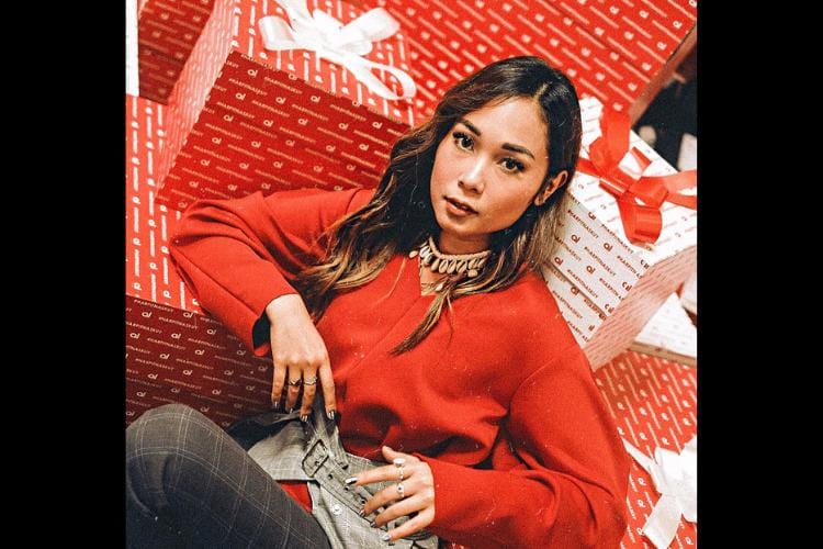 Instagram.com/@ayladimitri