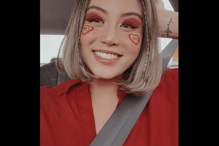 Instagram.com/@awkarin