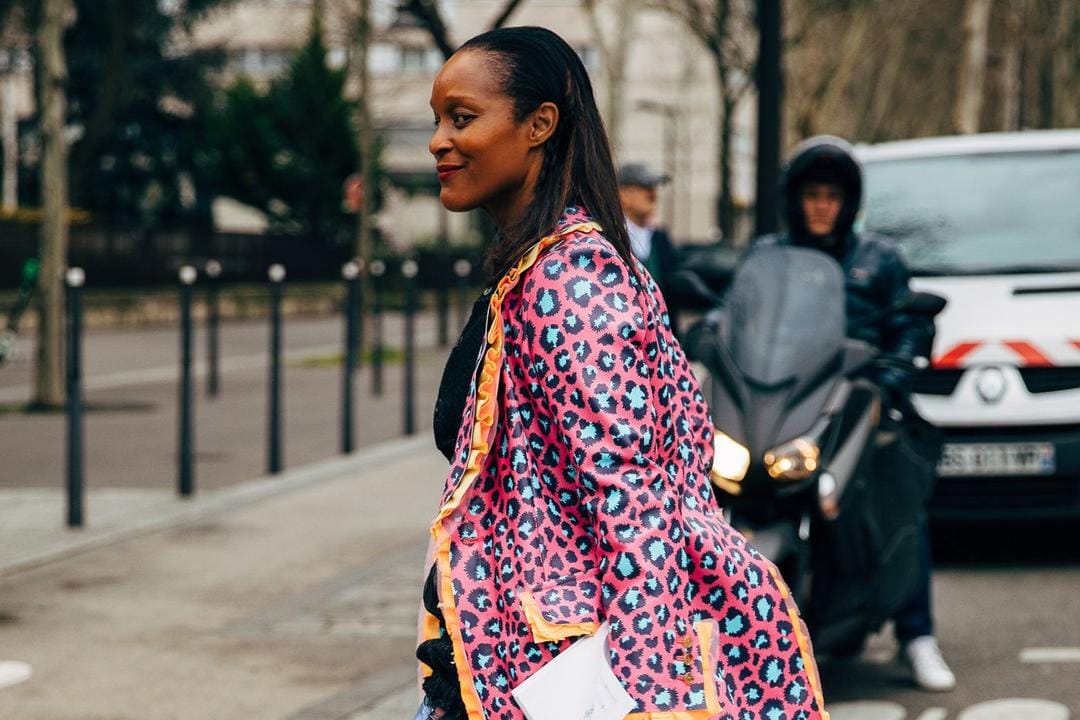#PopbelaOOTD: Mencoba Ceria dengan Jaket Motif Playful