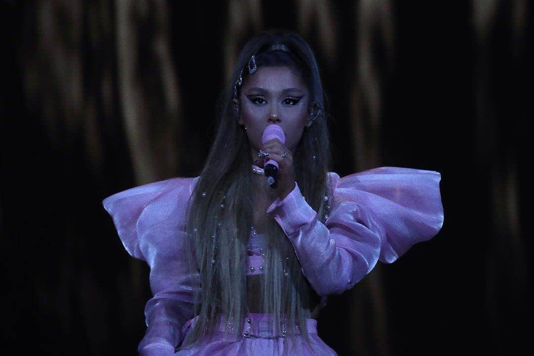 Instagram.com/@arianagrande