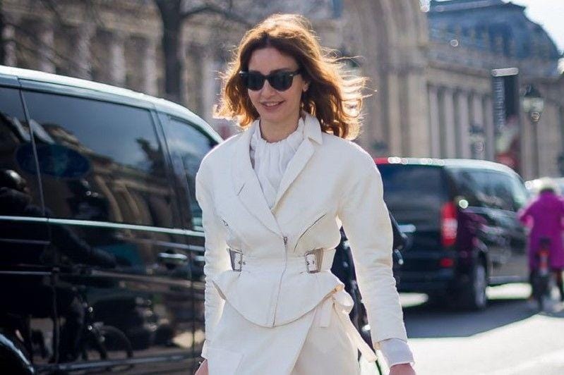 Curi Perhatian dengan Memakai Busana Putih A la Popbela Ini Yuk!