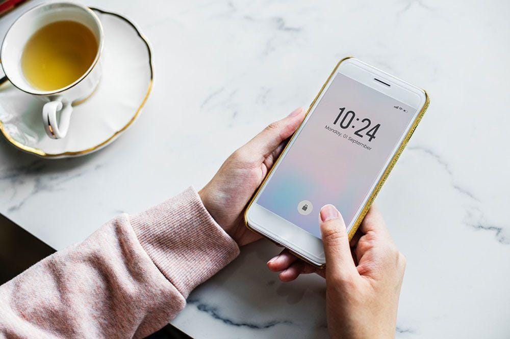 Sepi Nggak Ada yang Chat? Situs Ini Bantu Kamu Punya Pacar Bayangan