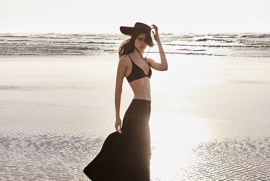 #PopbelaOOTD: Topi Pantai buat Kamu yang Besok Mau Liburan