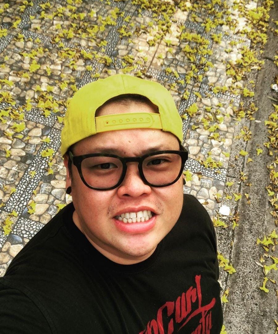 instagram.com/rezbuk