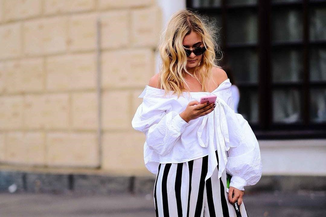 Shine Bright! Ini 6 Cara Tampil Keren Mengenakan Baju Musim Semi!