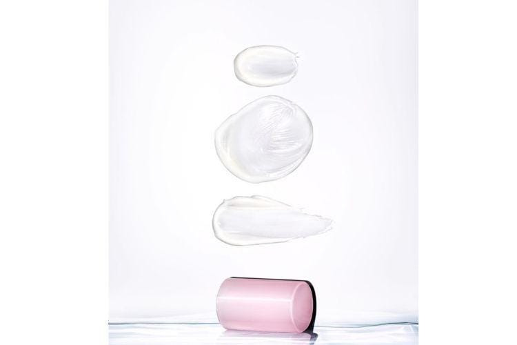 Instagram.com/@glossier