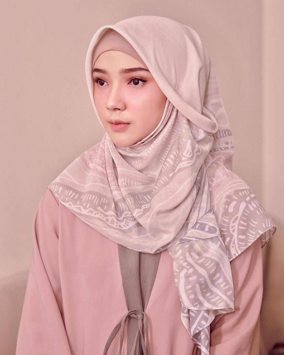Instagram.com/ayuindriati