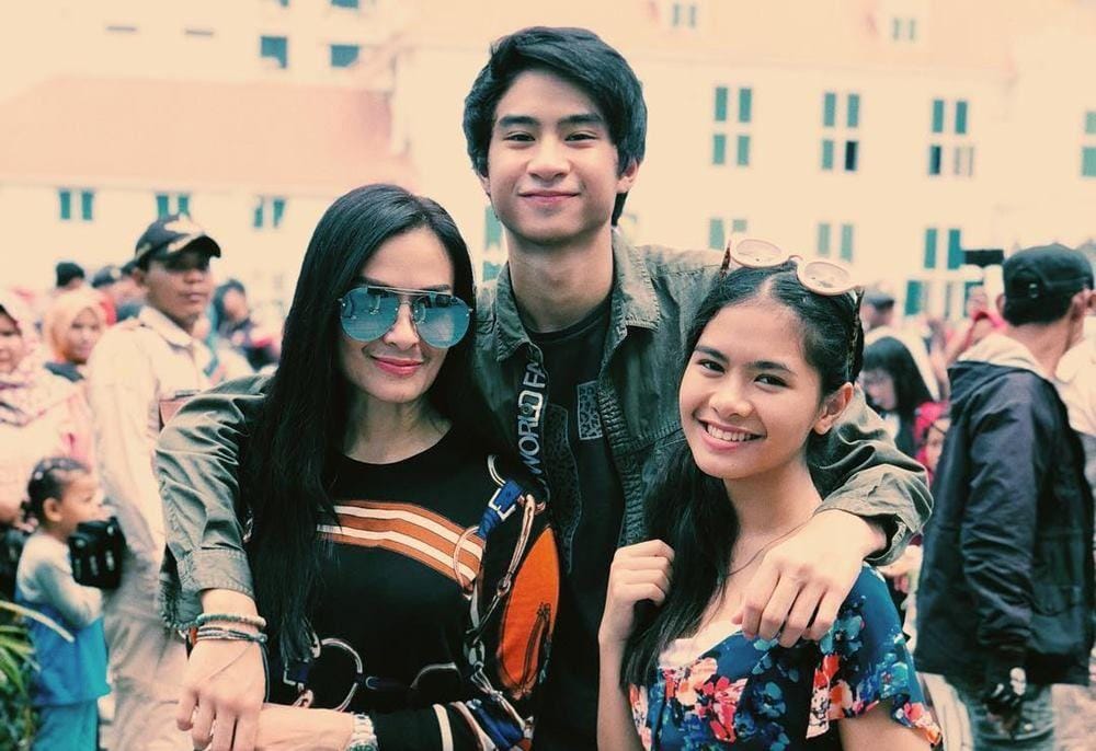 Instagram.com/devdanendra