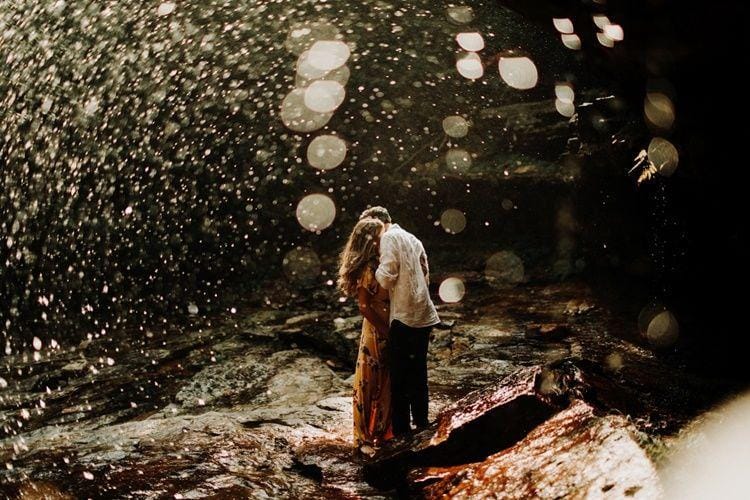 junebugweddings.com/Caitlinn Ramsden