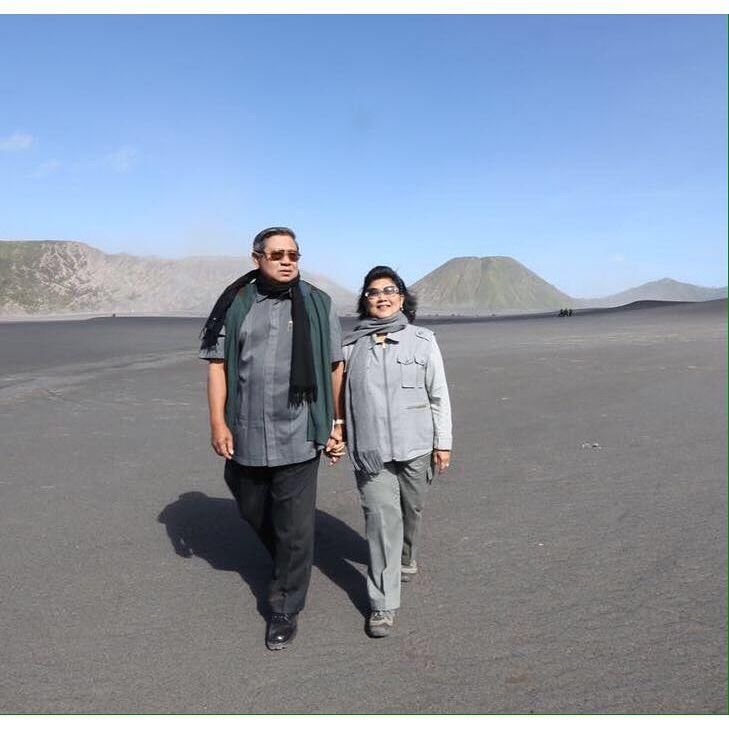 Instagram.com/@aniyudhoyono