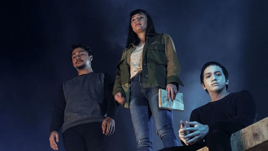Review Film Ghost Writer: Sukses Bikin Takut, Capek dan Nangis Terharu
