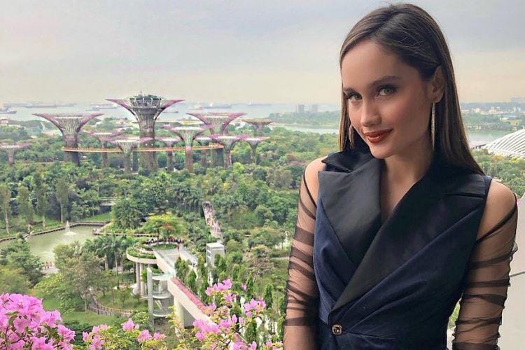 Instagram.com/@claurakiehl