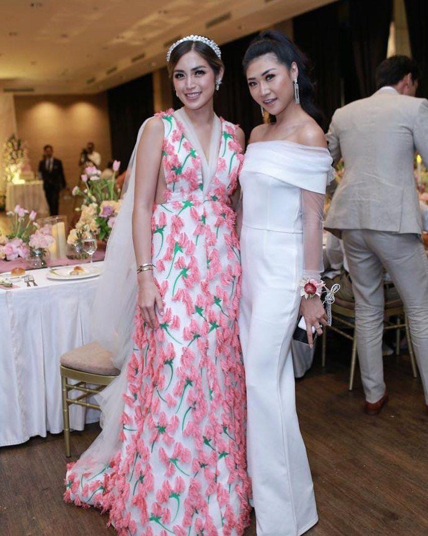 Instagram.com/theresawienathan