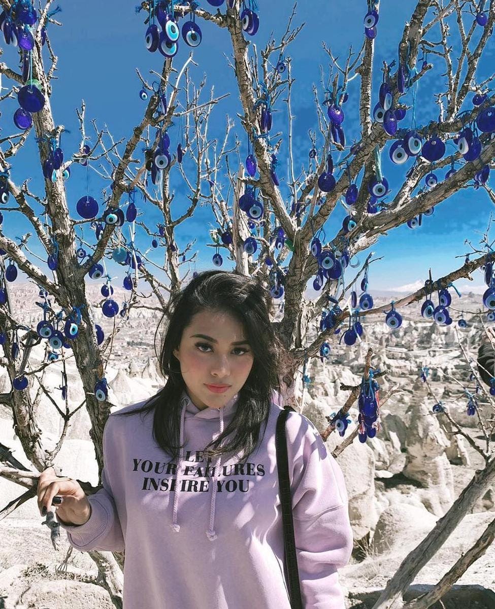 Instagram.com/aurelie.hermansyah