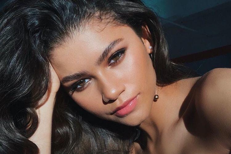 7 Gaya Makeup Zendaya yang Bikin Terpesona
