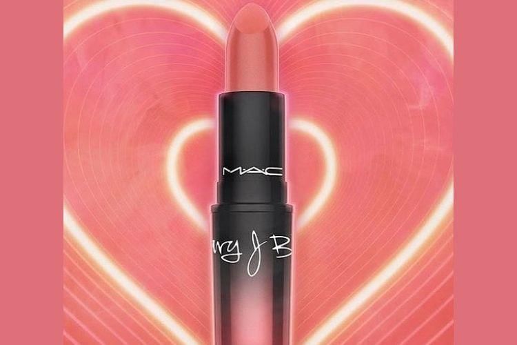 Instagram.com/@maccosmetics