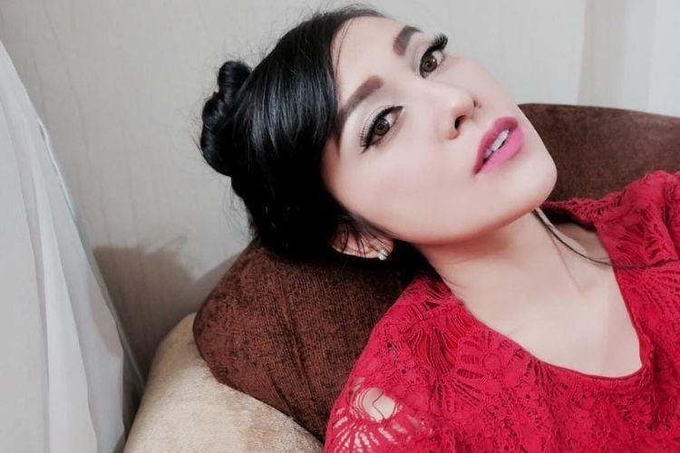 Instagram.com/@vicymelanie