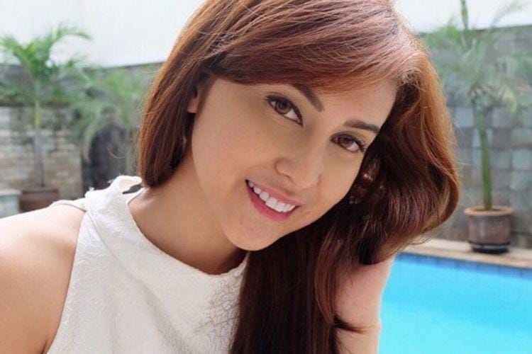 Instagram.com/@vicymelanie