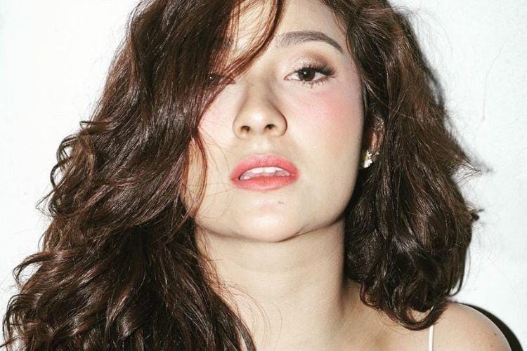 Instagram.com/@naonomnom