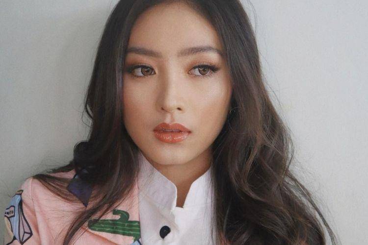 Instagram.com/@natashawilona12