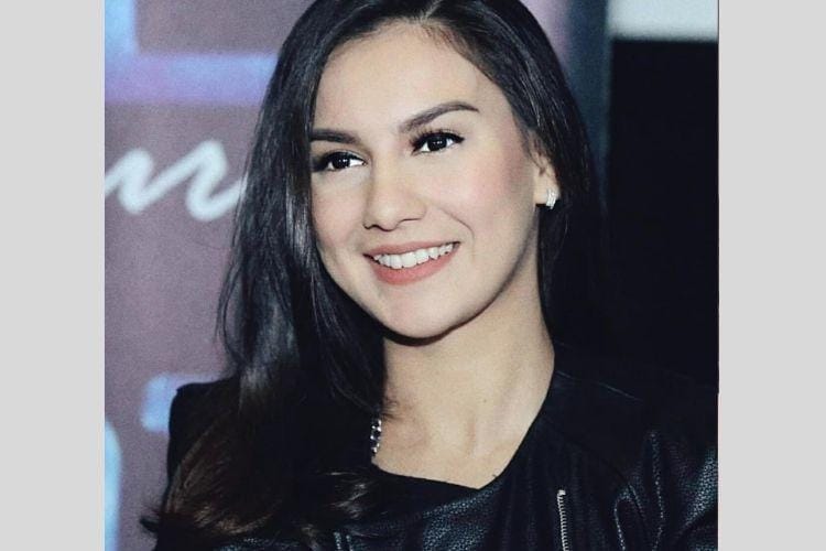 Instagram.com/@_irishbella_