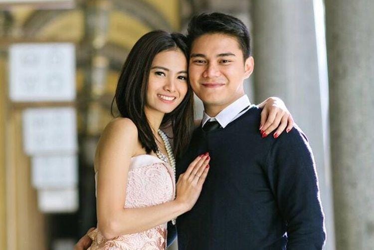 LDR Setelah Menikah, Intip 10 Potret Romantis Acha Septriasa dan Suami