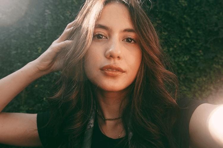 Instagram.com/pevpearce