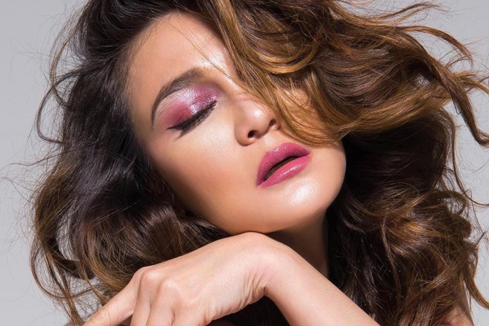 7 Inspirasi Gaya Rambut a la Artis Indonesia Buat Pergi ke Pesta