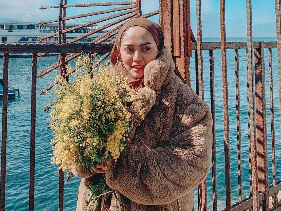 Instagram.com/rachelvennya