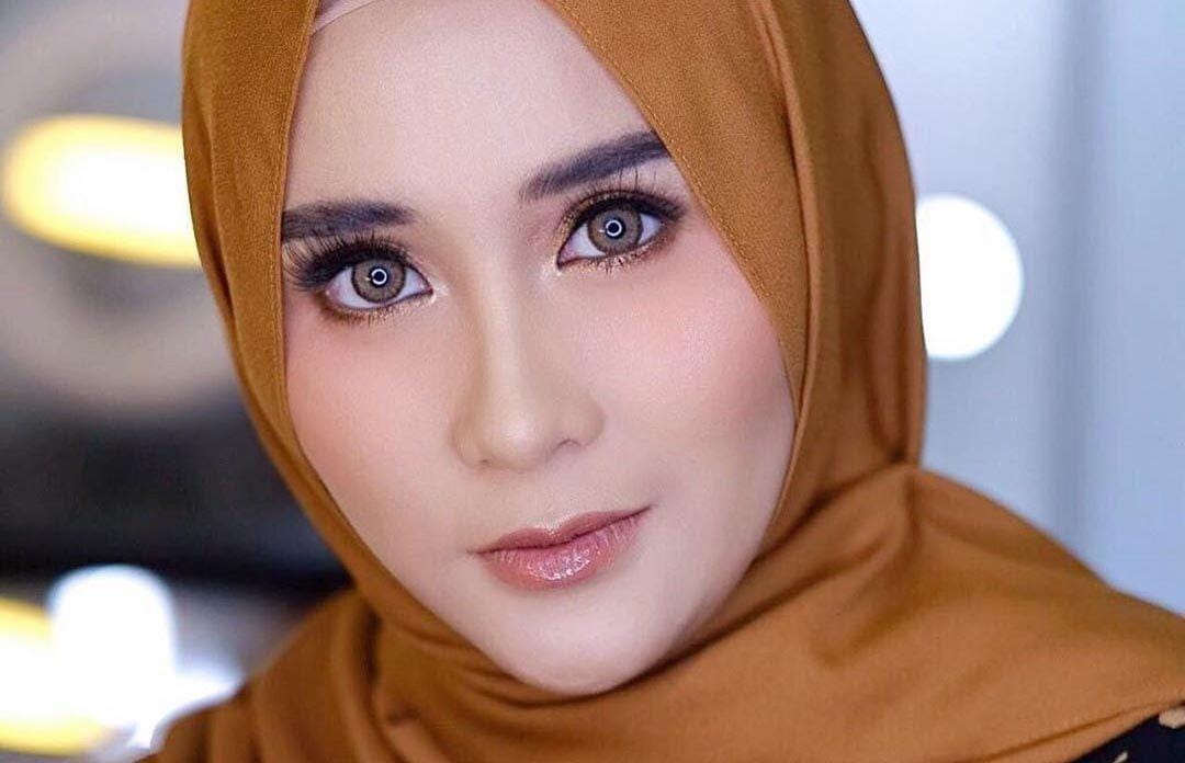 Instagram.com/ryana_dea