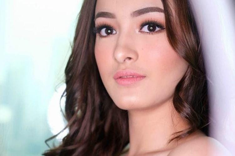 Instagram.com/@mawar_eva