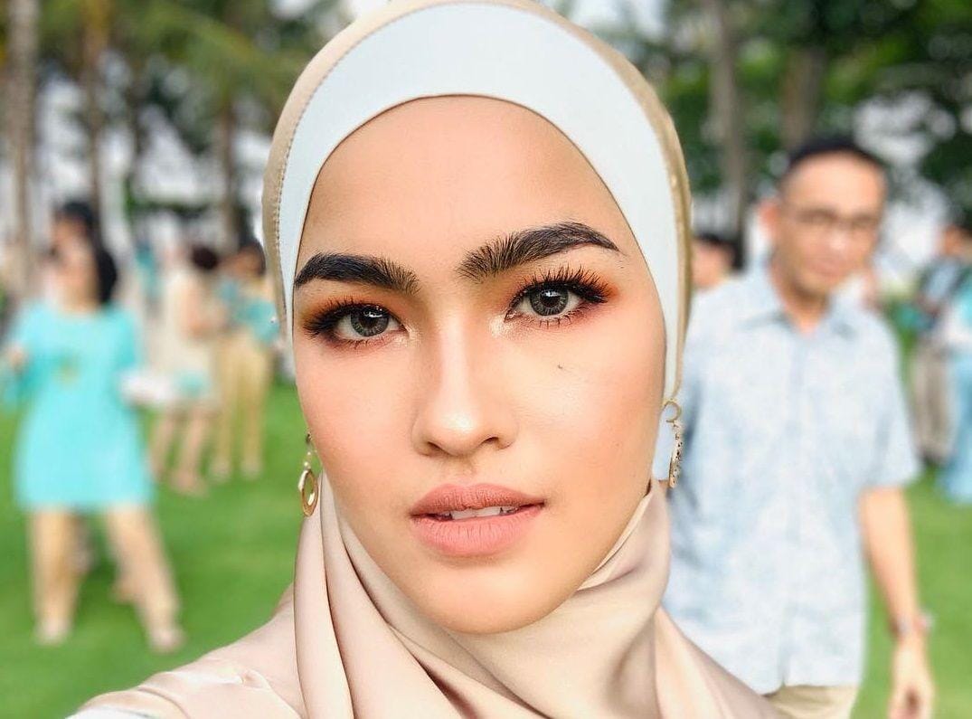 instagram.com/elfiraloy