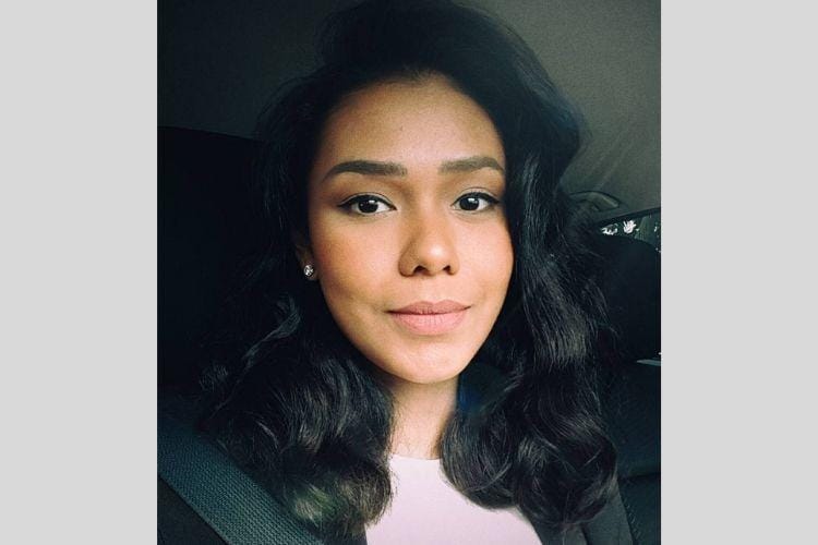 Instagram.com/@adiniawrst