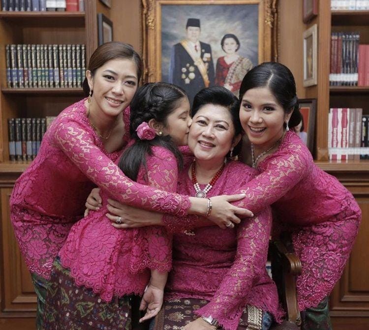 Instagram.com/annisayudhoyono